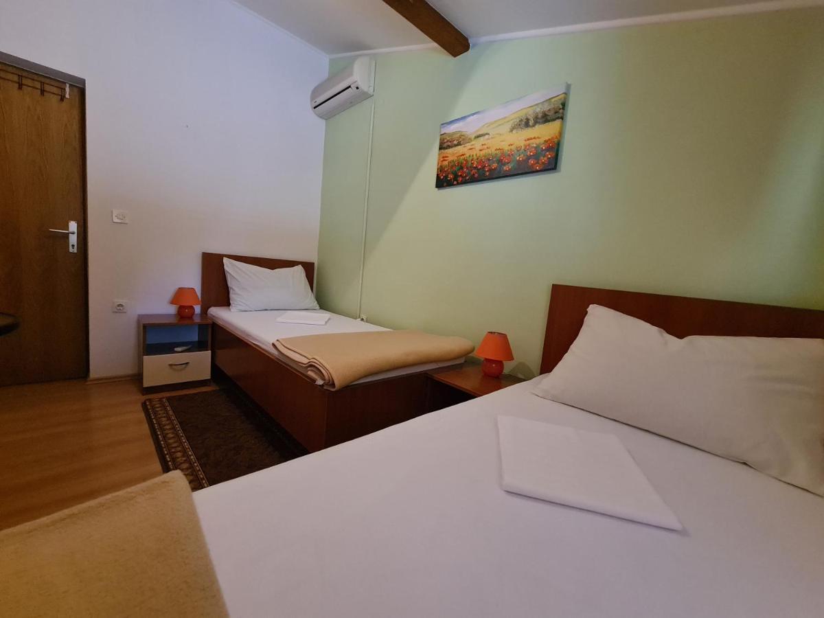 Camp Krka Hotel Lozovac Eksteriør billede