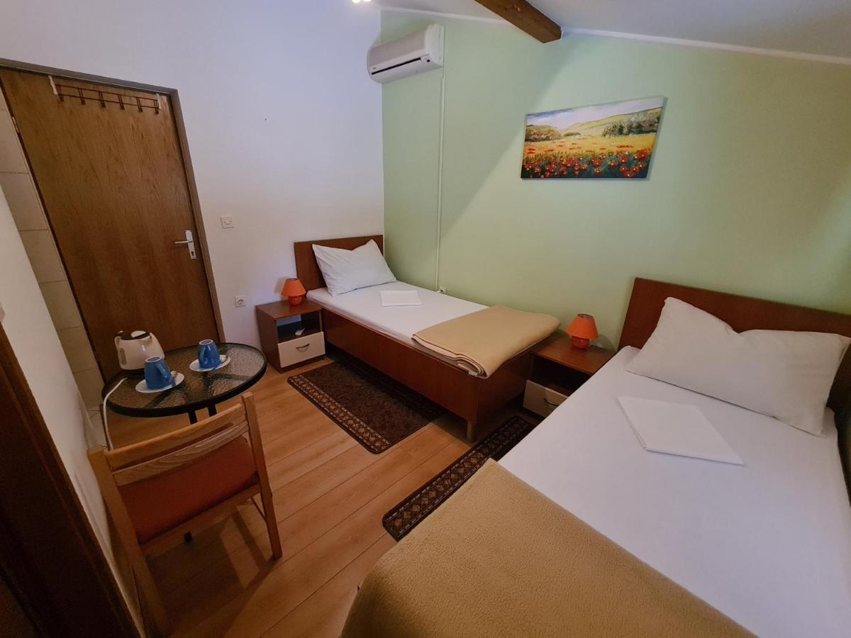 Camp Krka Hotel Lozovac Eksteriør billede